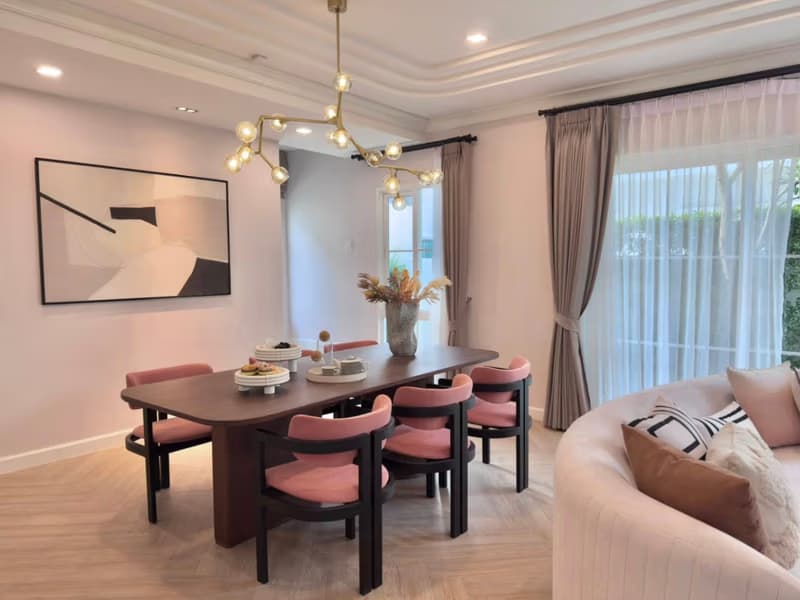 4 Bed House for Rent in Bang Phli