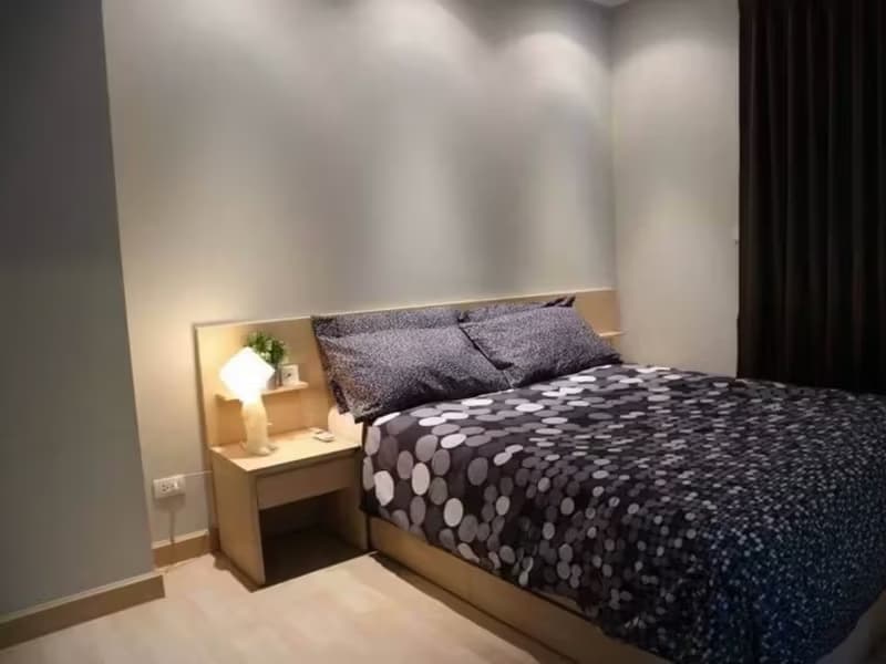 1 Bedroom Condo