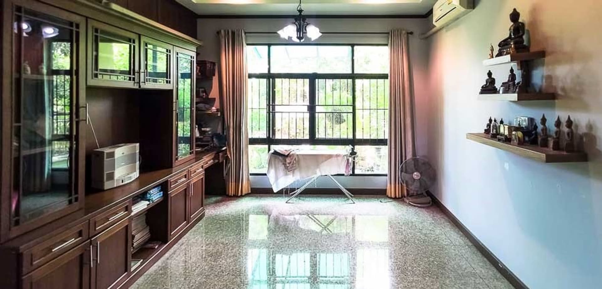 4 Bedroom House - Image 5