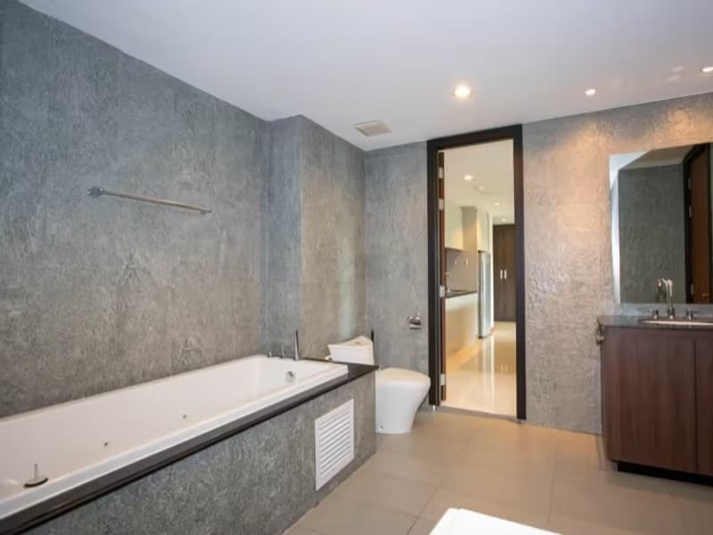 2 Bedroom Condo