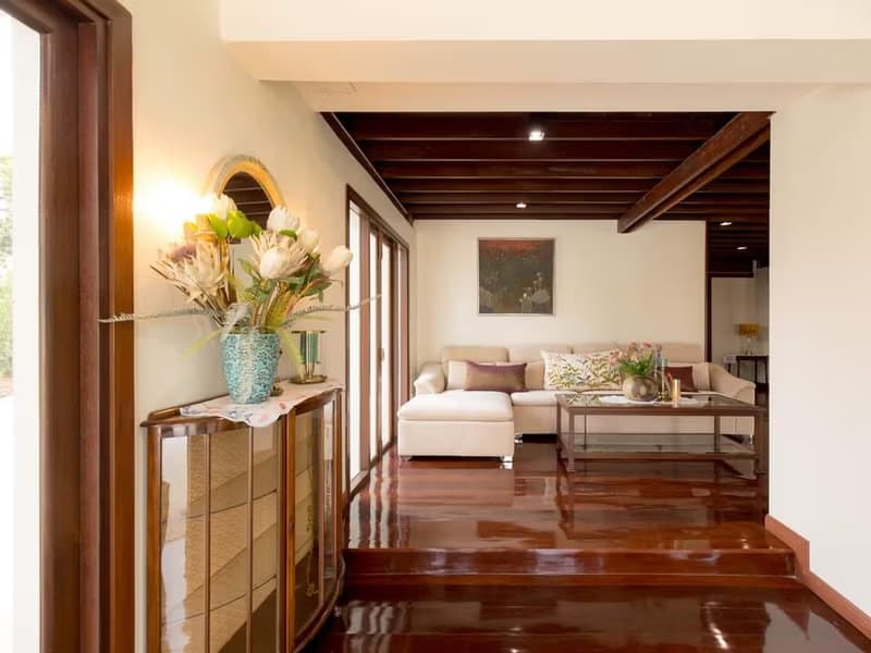 Pool Villa in Saraphi, Teak Traditional Thai Style