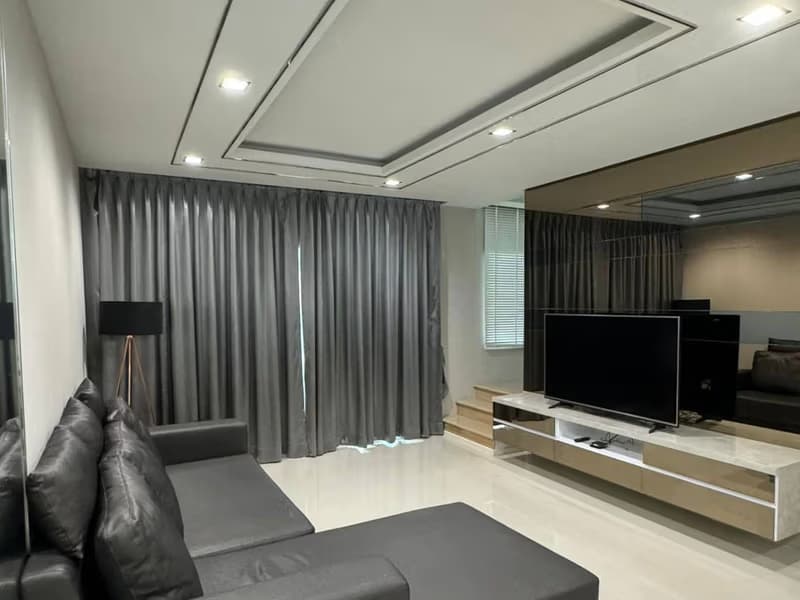 3 Bed Townhouse for Sale in Suan Luang