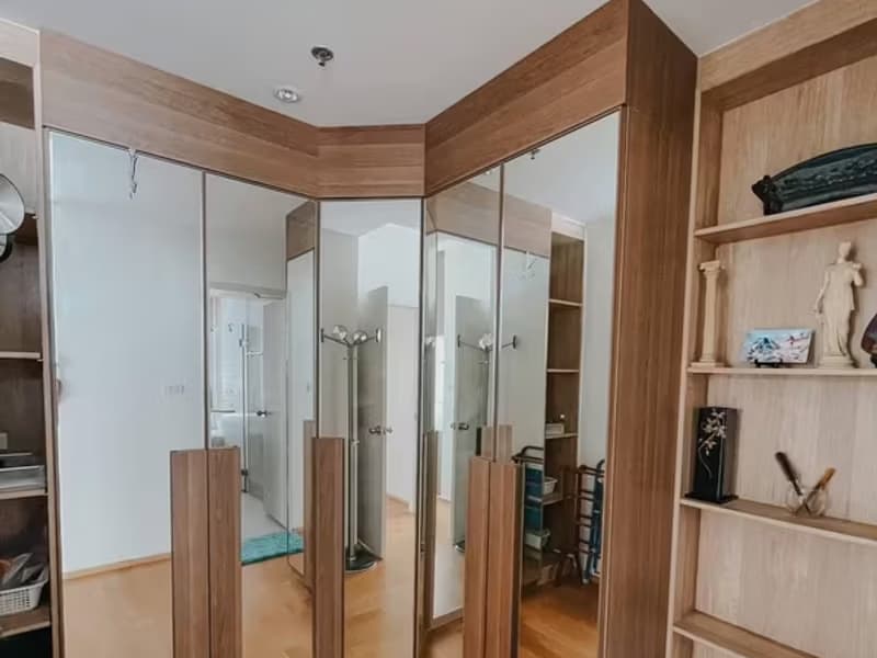 Condo for Sale at Villa Ratchatewi