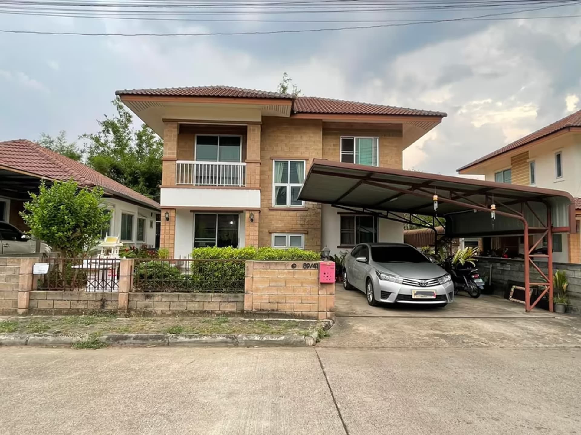 3 Bedroom House - Image 4