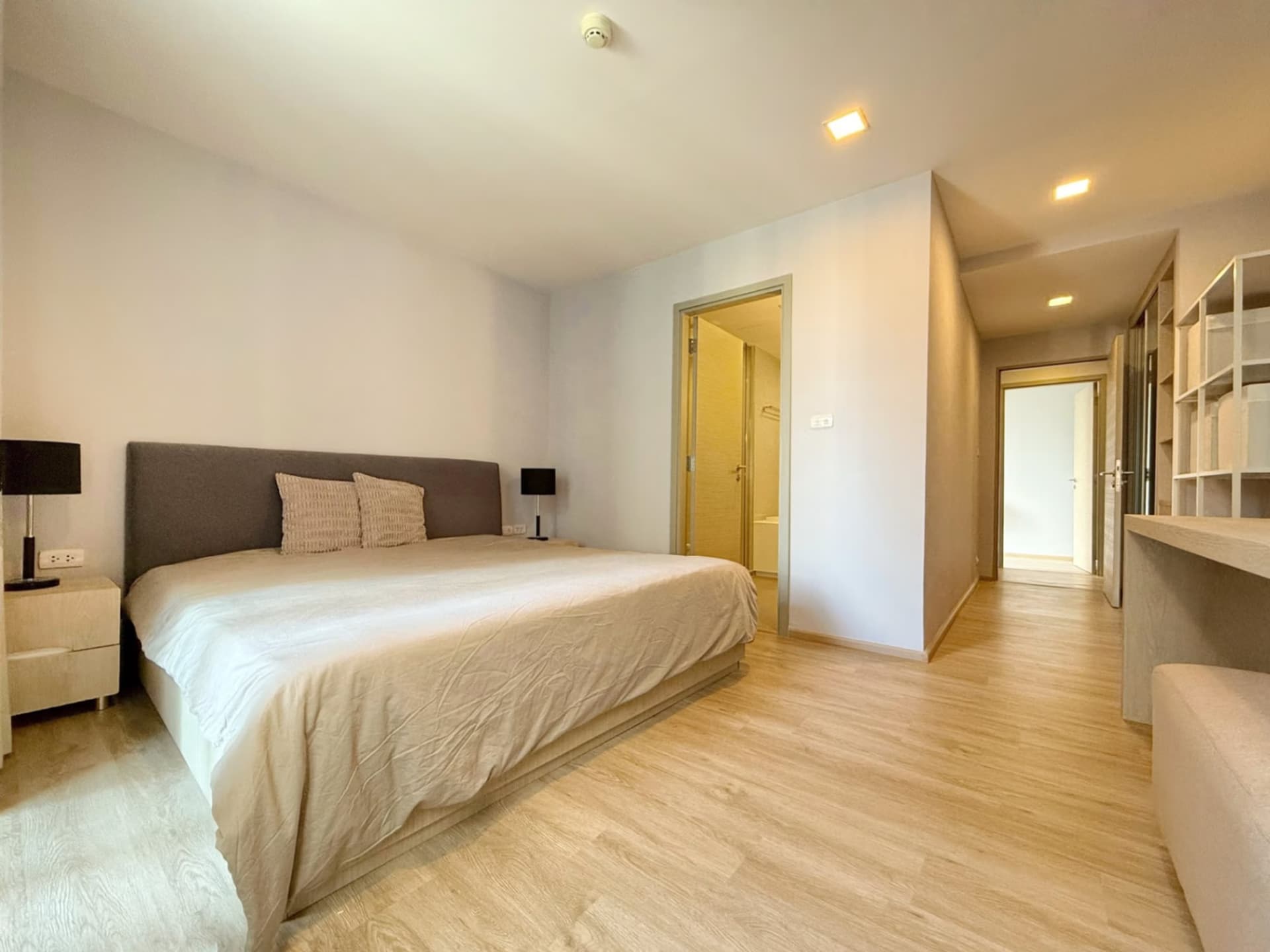 3 Bed Condo for Rent and Sale in Watthana - Image 24