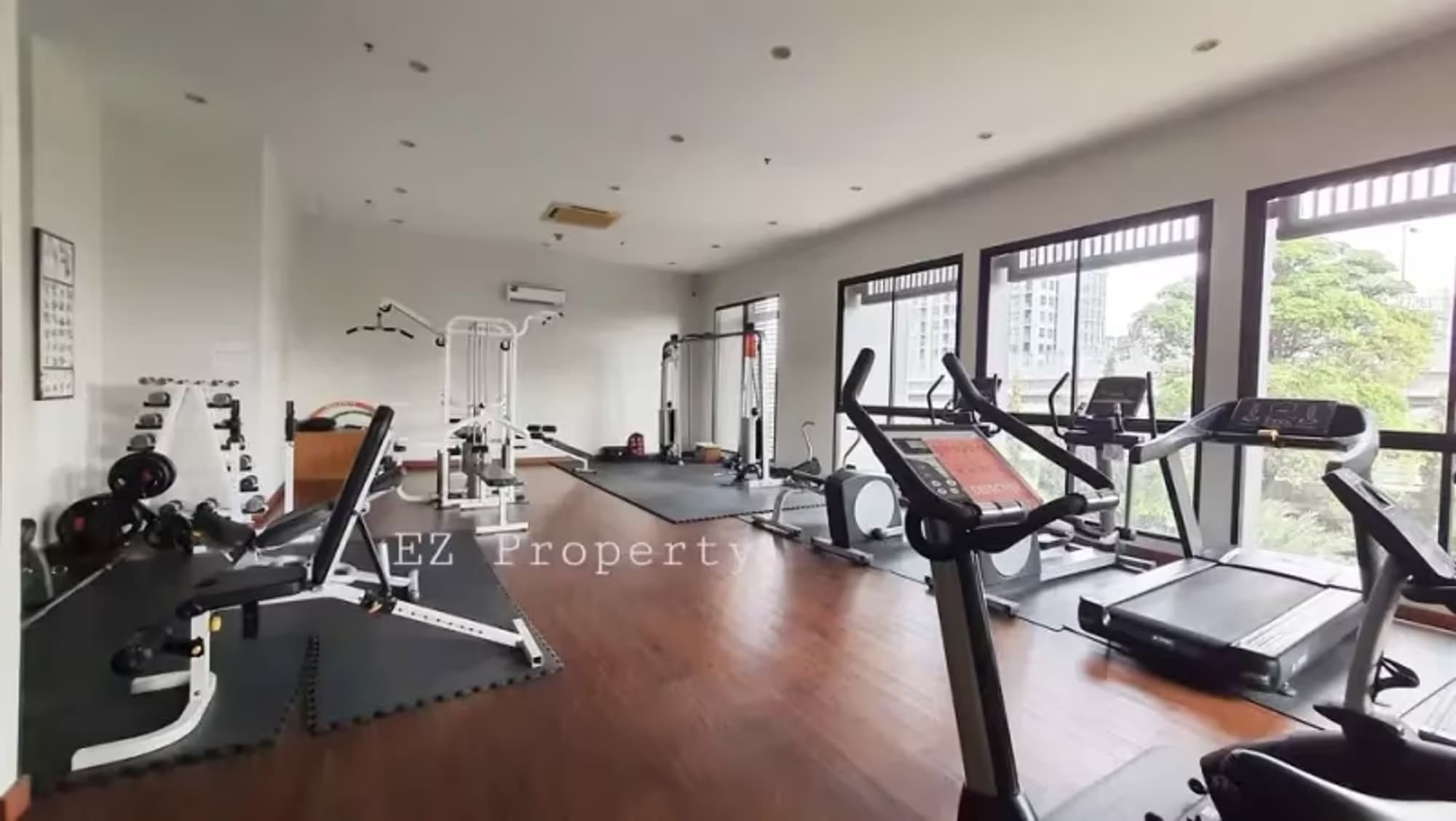 Condo for Sale, Rented at Vista Garden - Image 5
