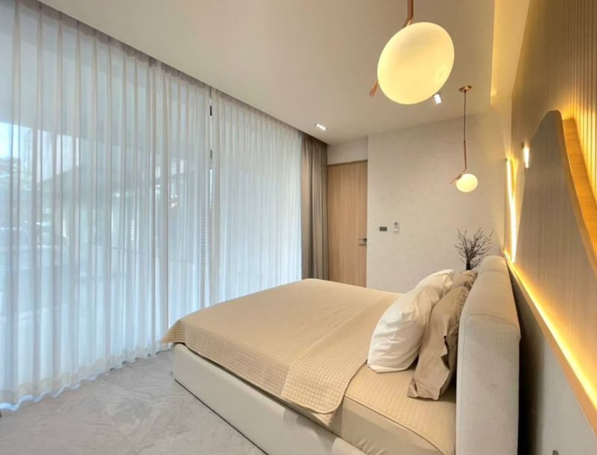 4 Bed House for Rent and Sale in San Kamphaeng District - Image 9