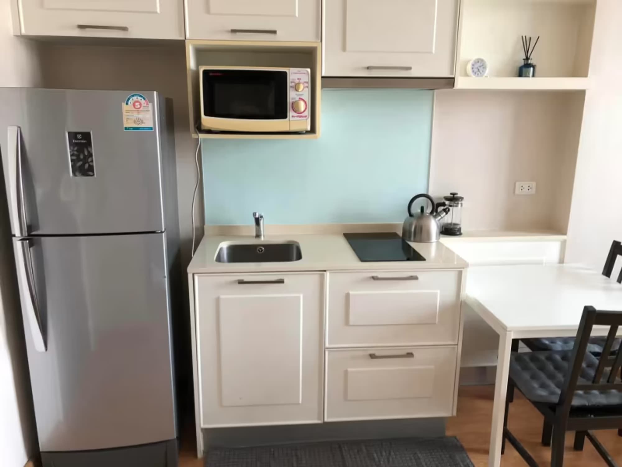 1 Bedroom Condo - Image 9