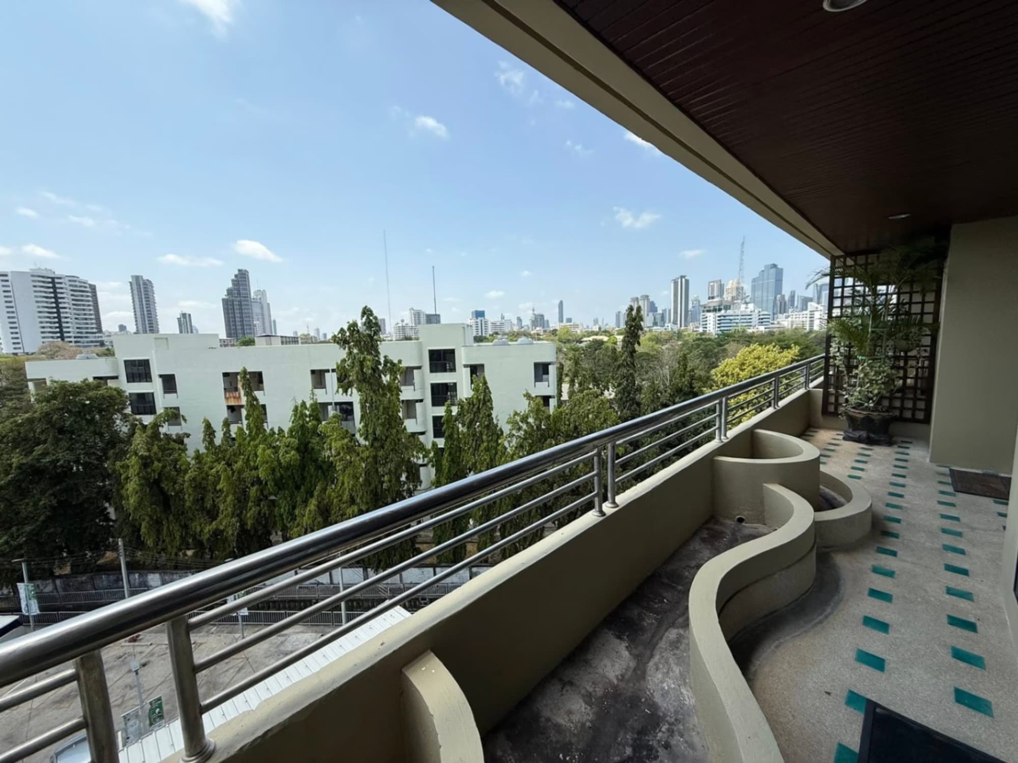 2 Bed Condo for Rent in Sathon - Image 9
