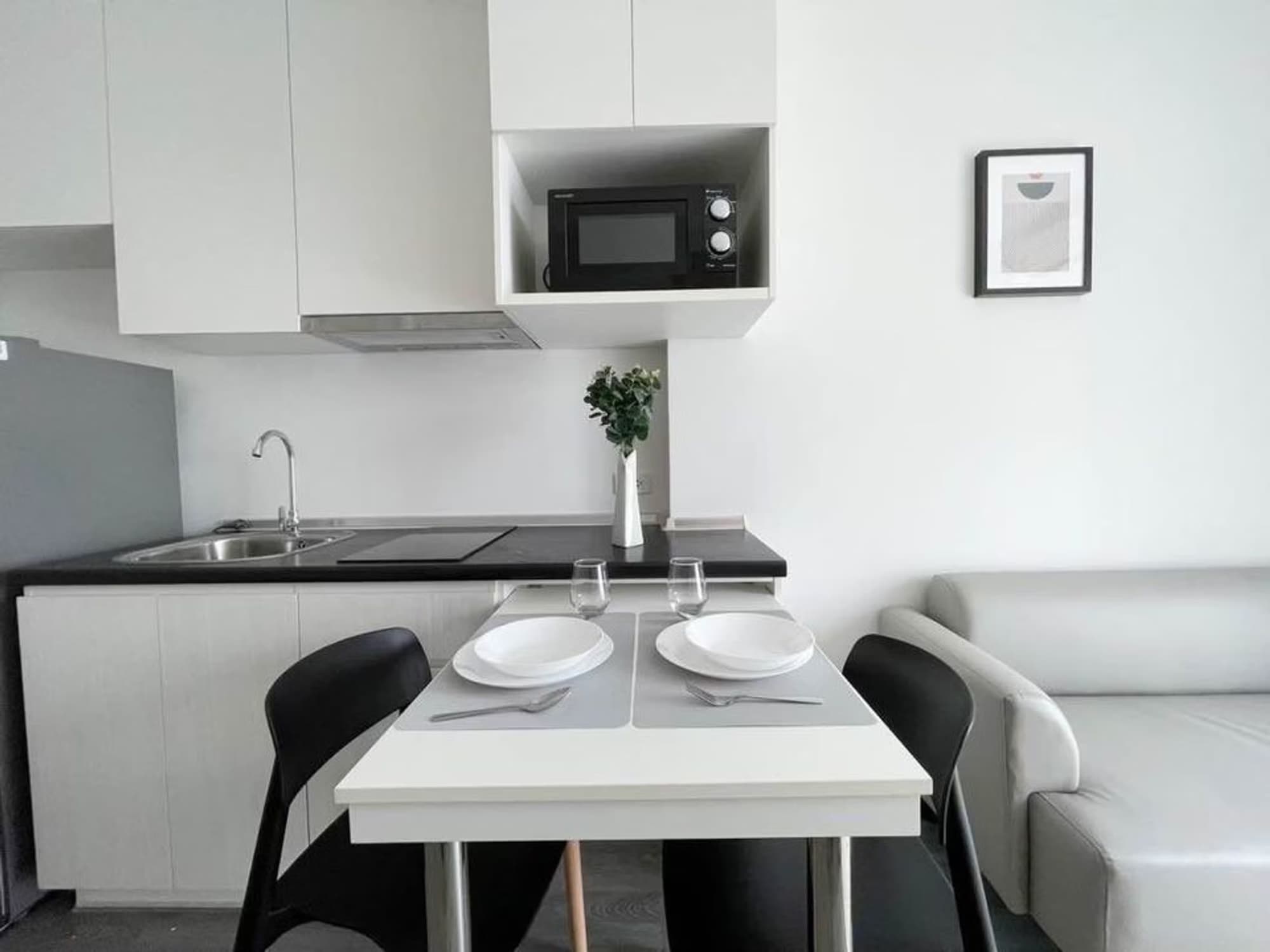 1 Bed Condo for Rent and Sale  Near Hua Mak ARL - Image 6