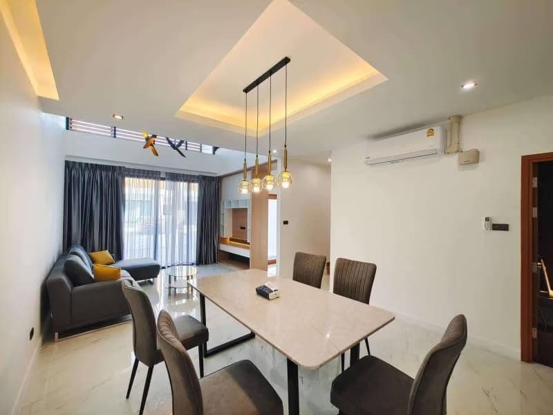 3 Bed Townhouse for Rent in San Sai