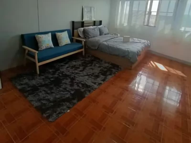 1 Bedroom Condo