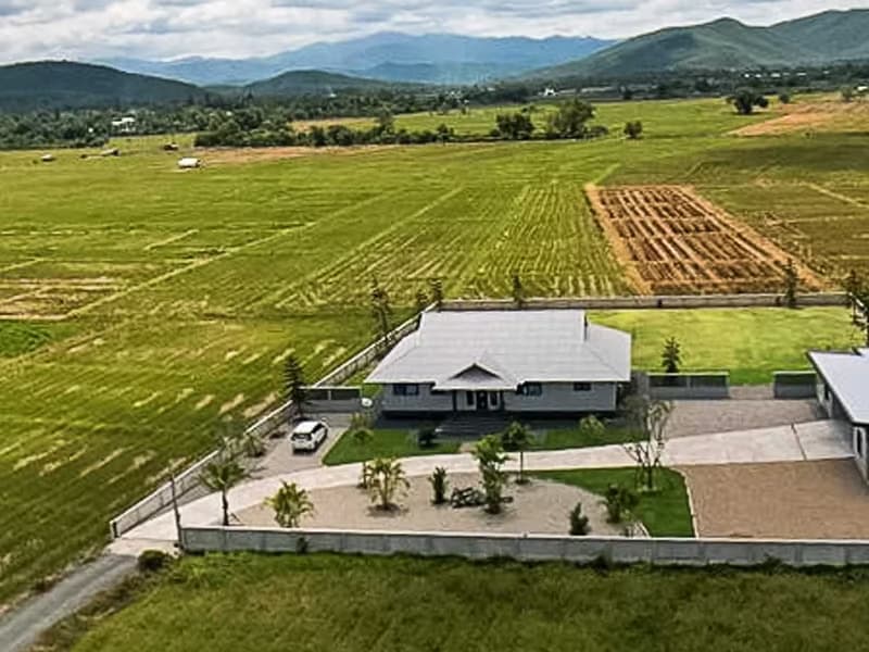 Contemporary Style House for SALE with panoramic 360-degree mountain view