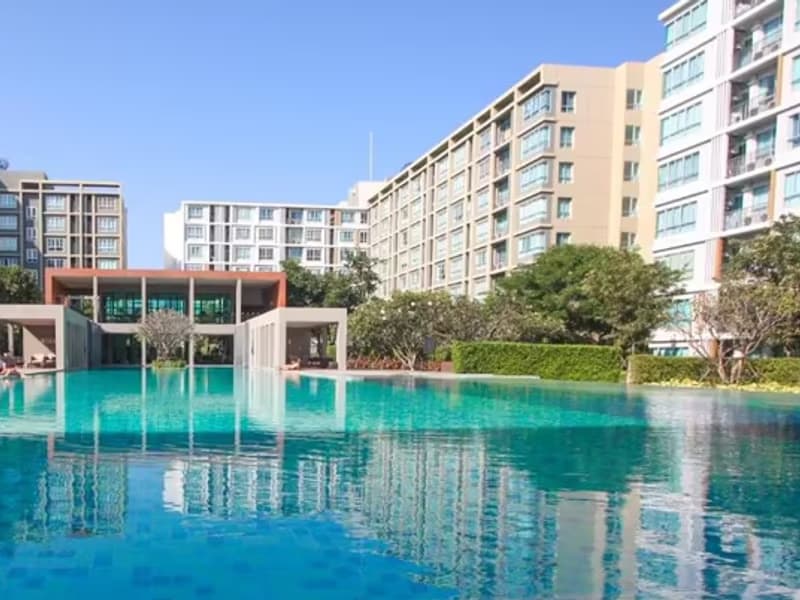1 Bedroom Condo