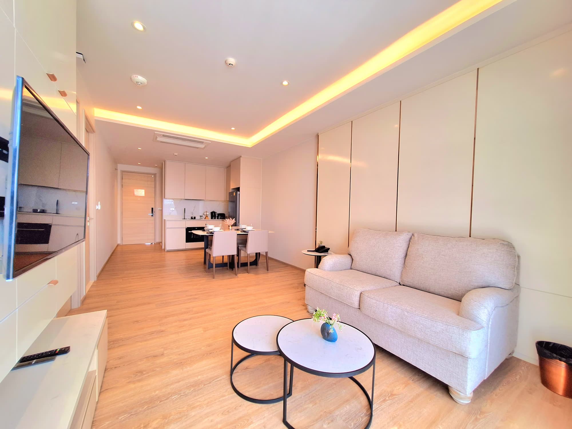Condo for Rent at Bearing Residence - Image 1