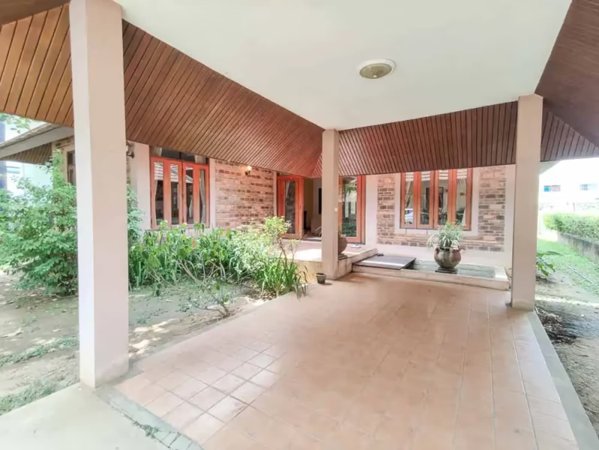 2 Bedroom House - Image 7