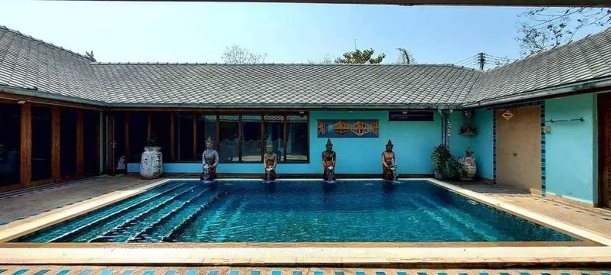4 Bedroom House - Image 6