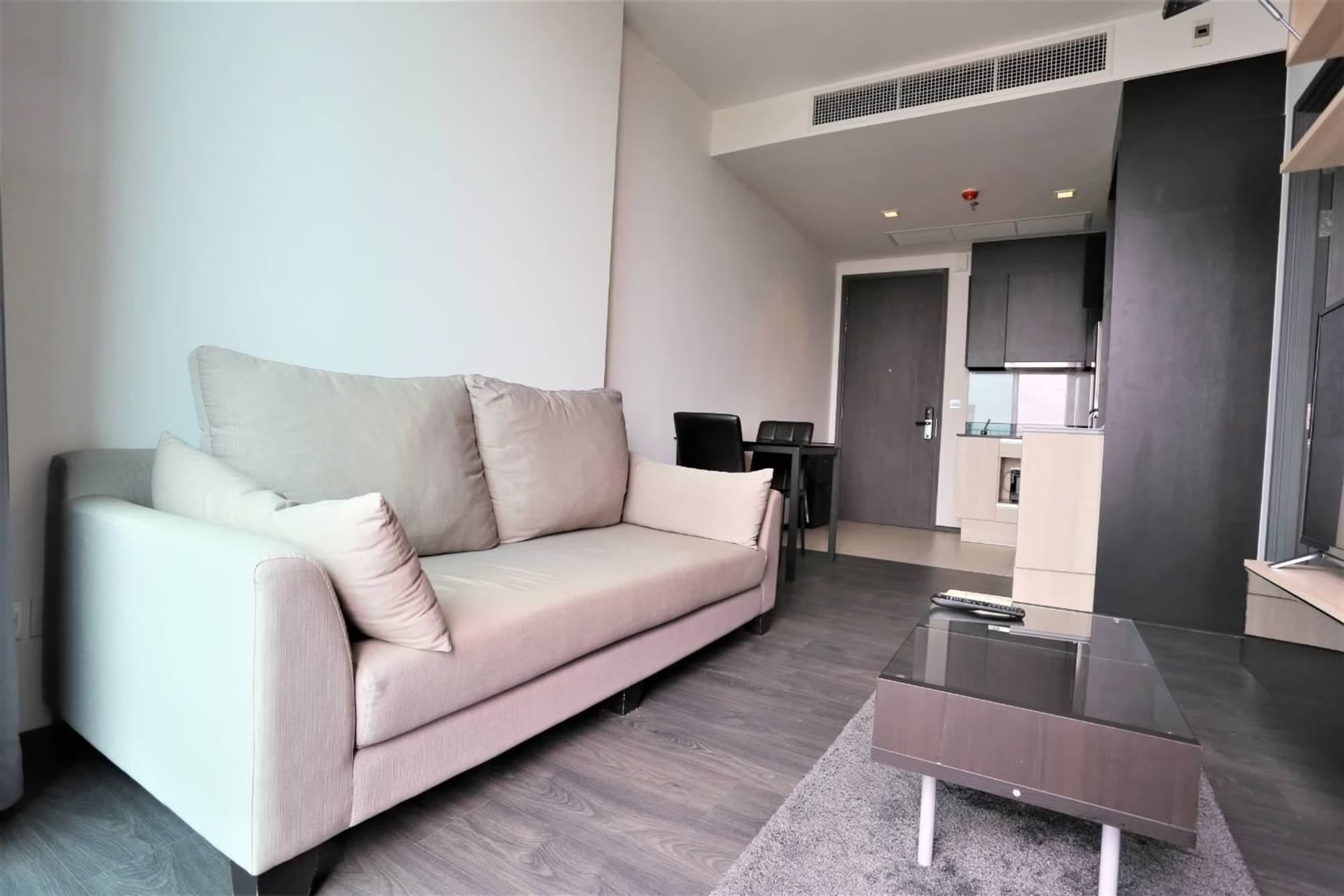1 Bed Condo for Sale in undefined - Image 2