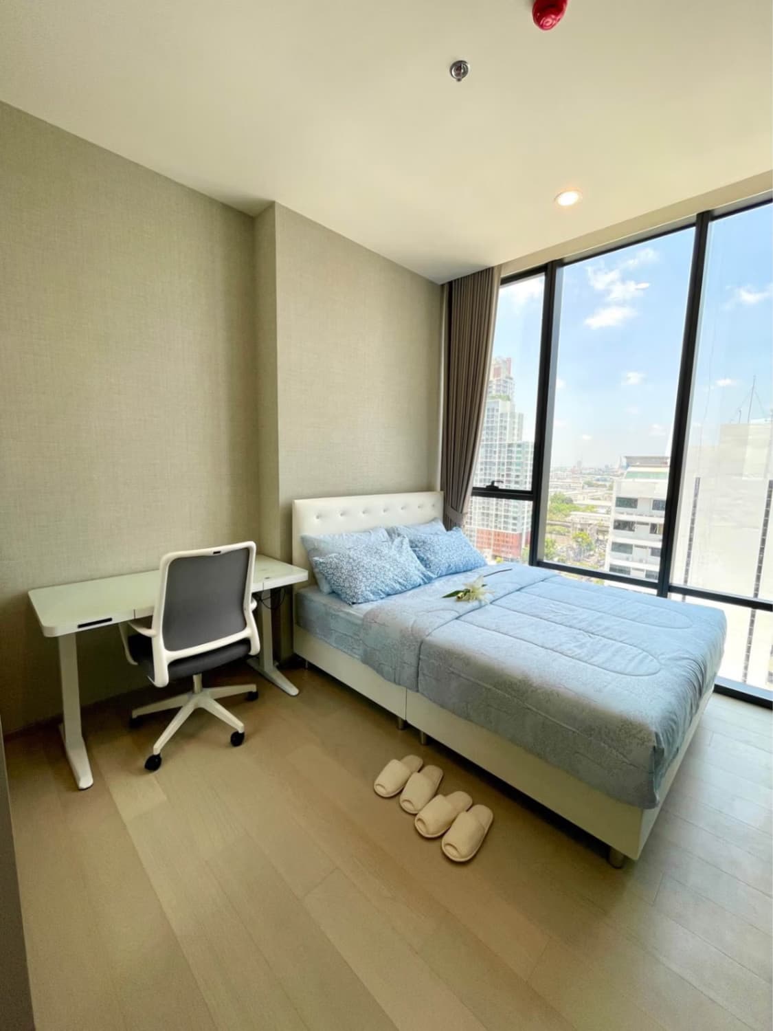 1 Bed Condo for Rent in Phaya Thai - Image 5