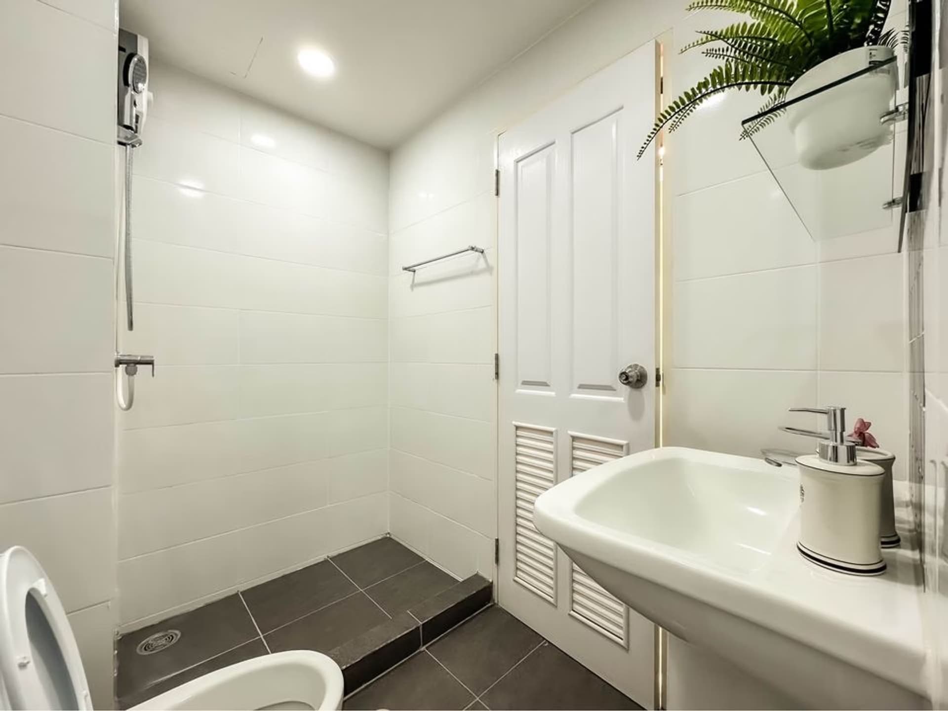 1 Bed Condo for Sale  Near Bang Na BTS - Image 6