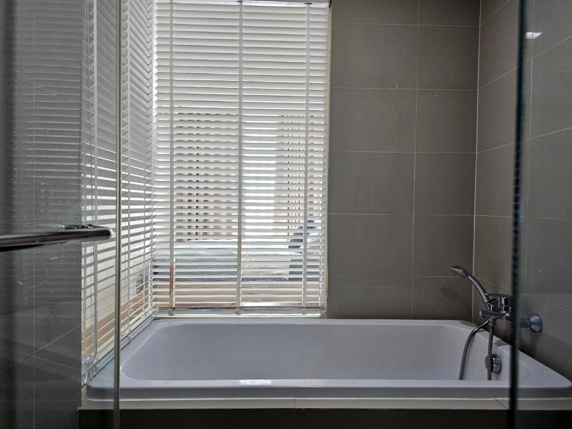 1 Bed Condo for Rent in Watthana - Image 7