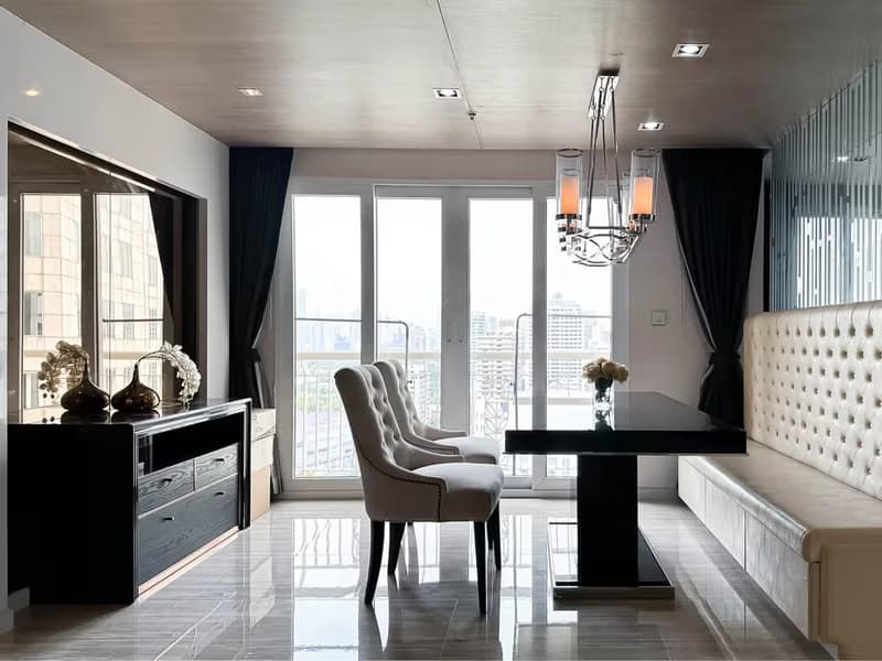 3 Bed Condo for Rent in Khlong Toei