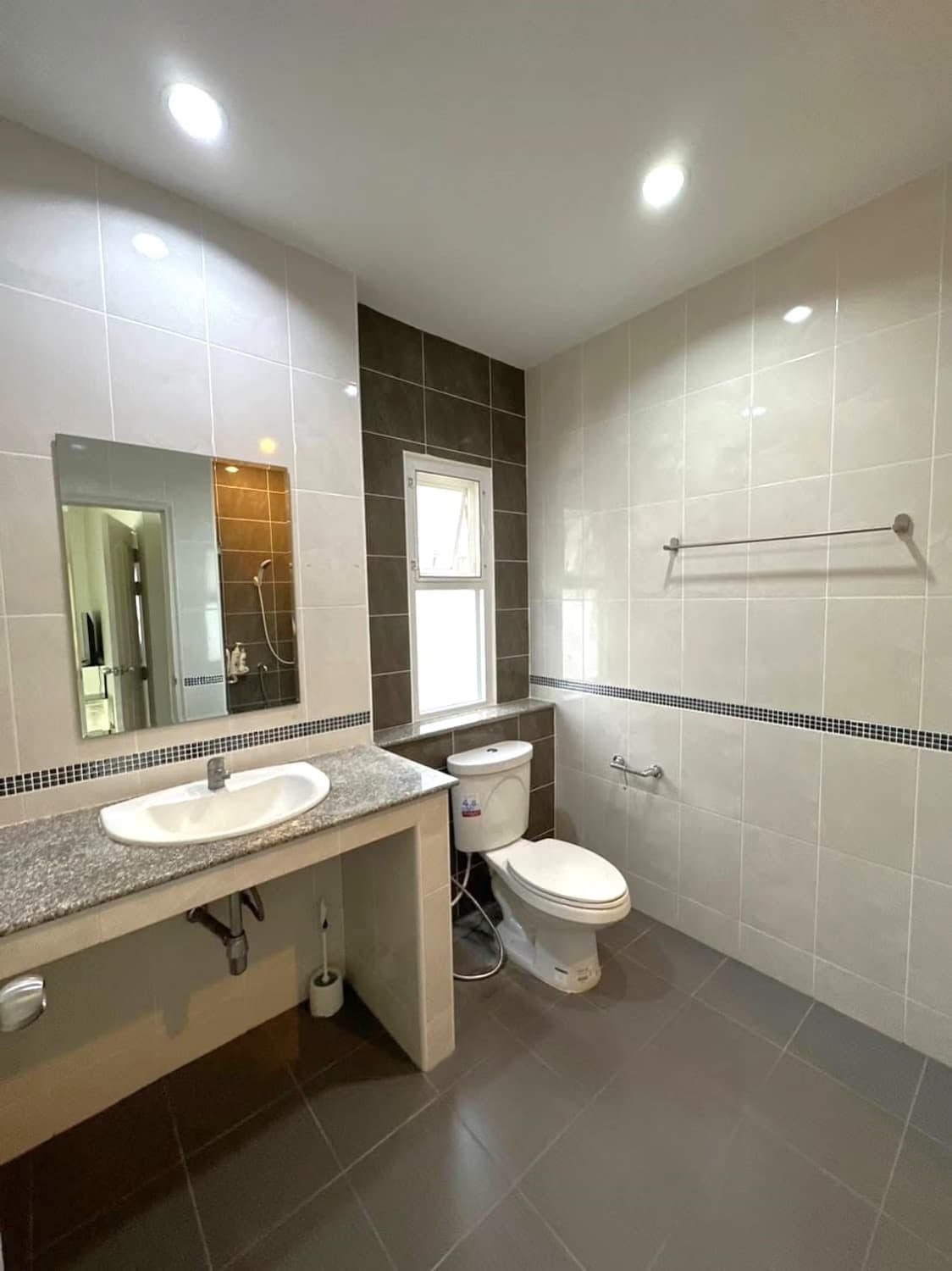 3 Bed House for Rent in San Sai District - Image 11
