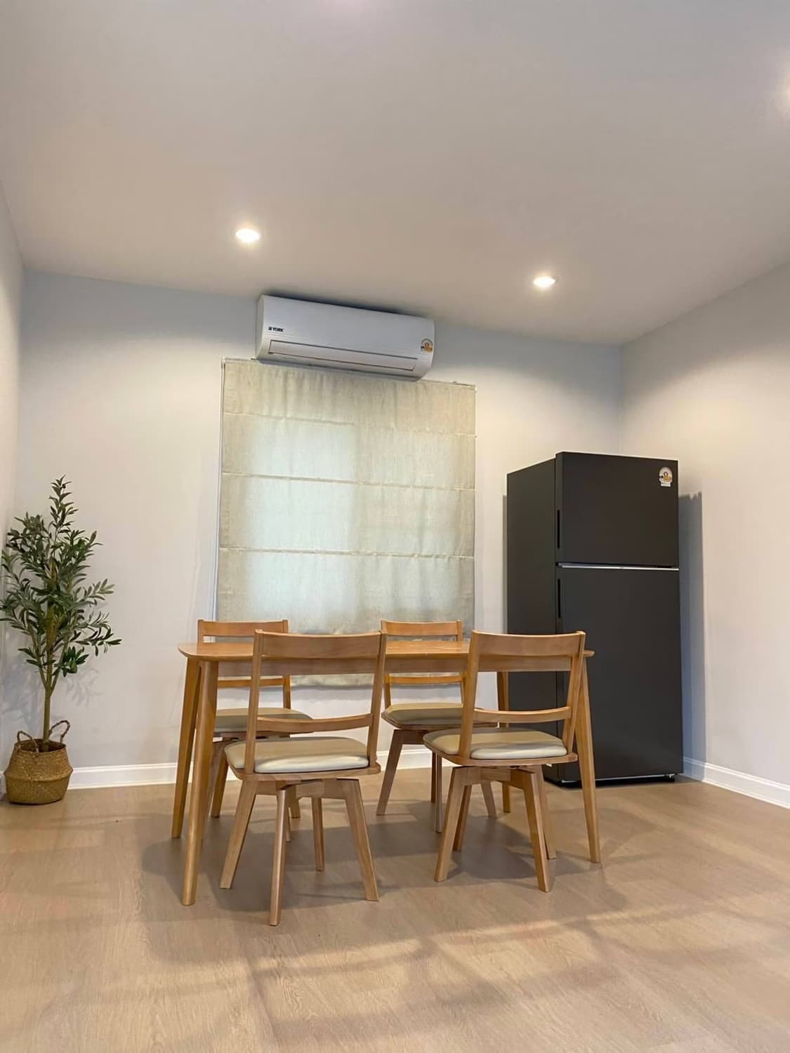 4 Bed House for Rent in Hang Dong - Image 13