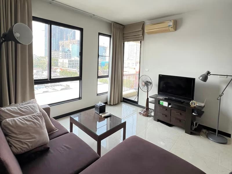 Condo for Sale at The Sense Sukhumvit