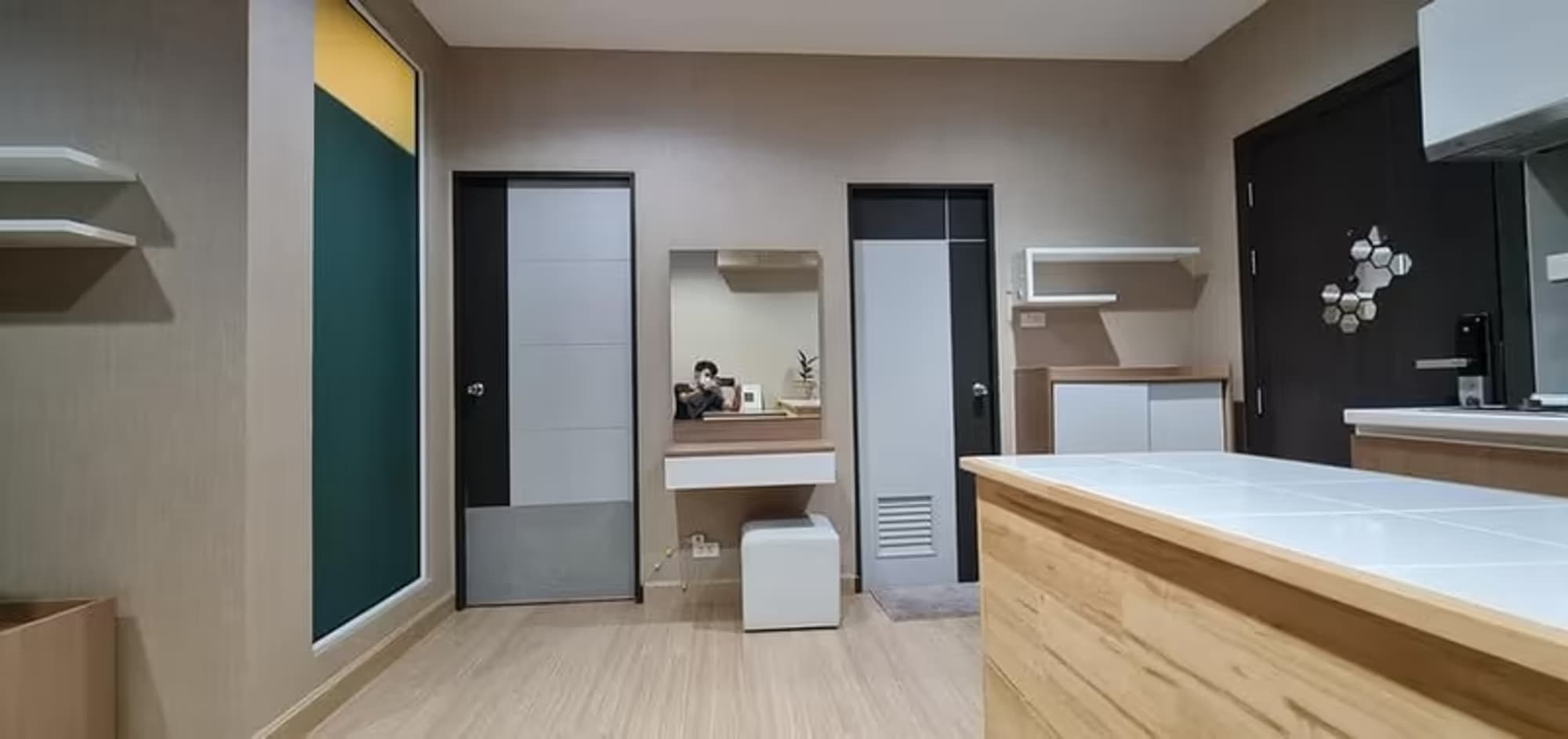 1 Bedroom Condo - Image 8