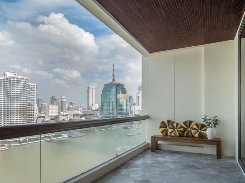 3 Bed House for Rent in Khlong San