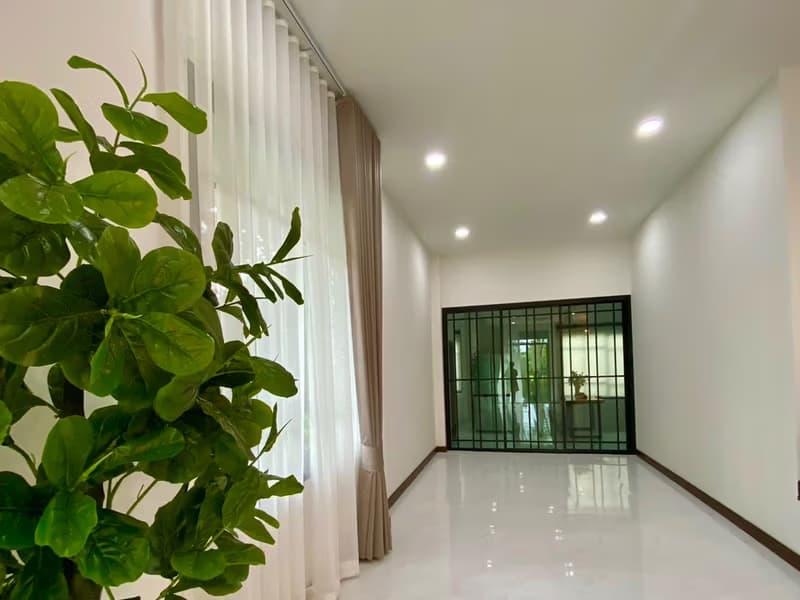 4 Bed House for Sale in San Kamphaeng District