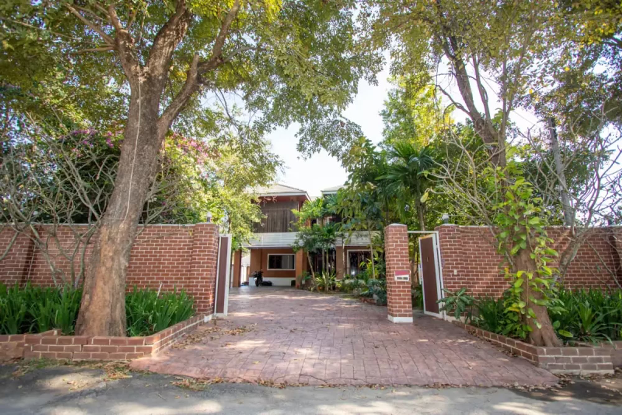 4 Bedroom House - Image 21