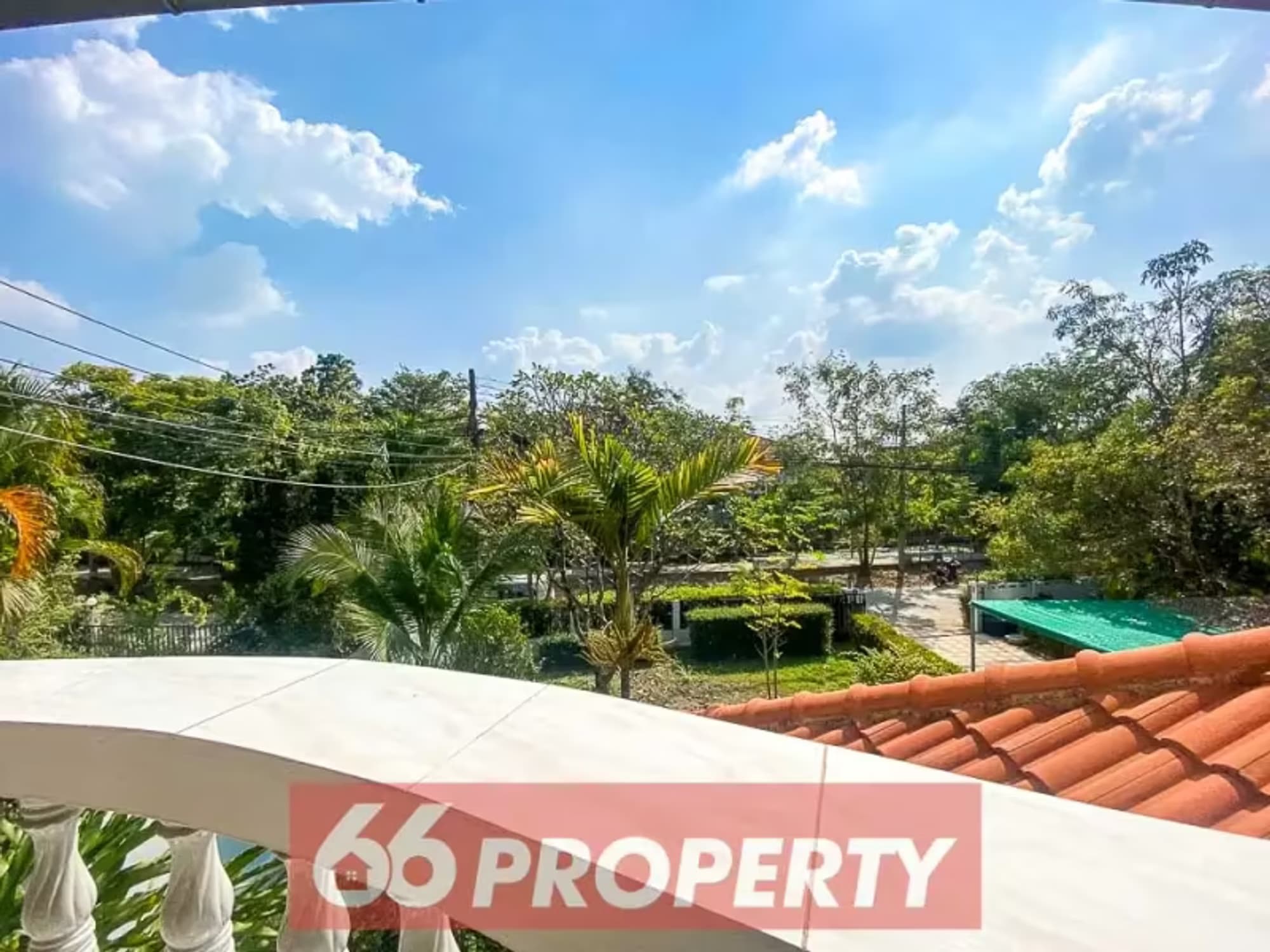 5 Bedroom House - Image 18