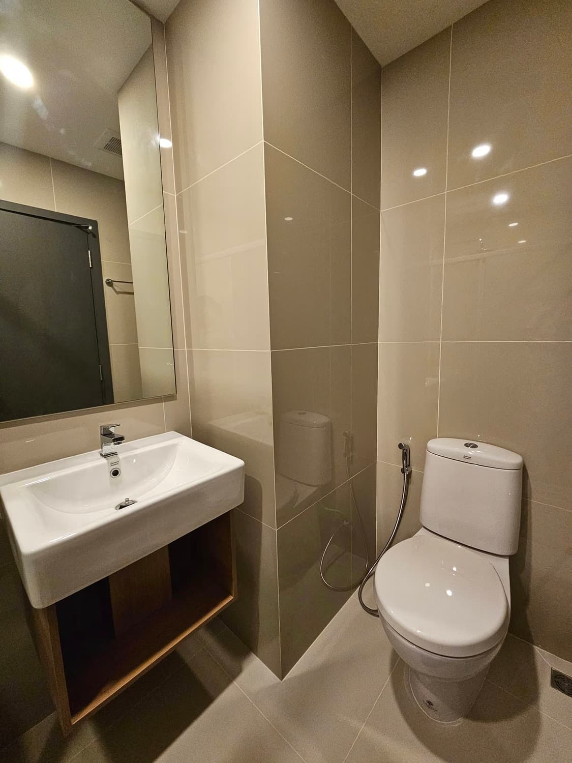 1 Bed Condo for Rent in Bang Na - Image 8