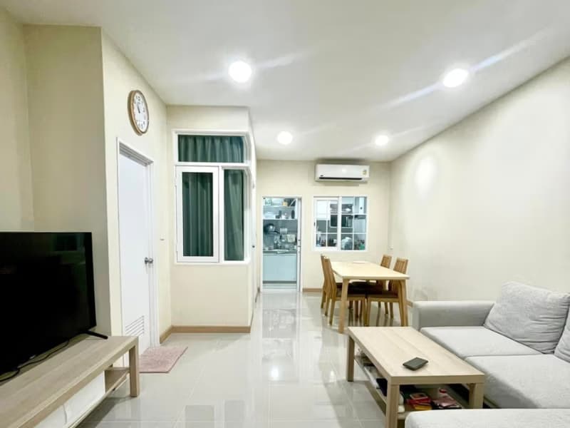 4 Bed Townhouse for Sale in Mueang Samut Prakan