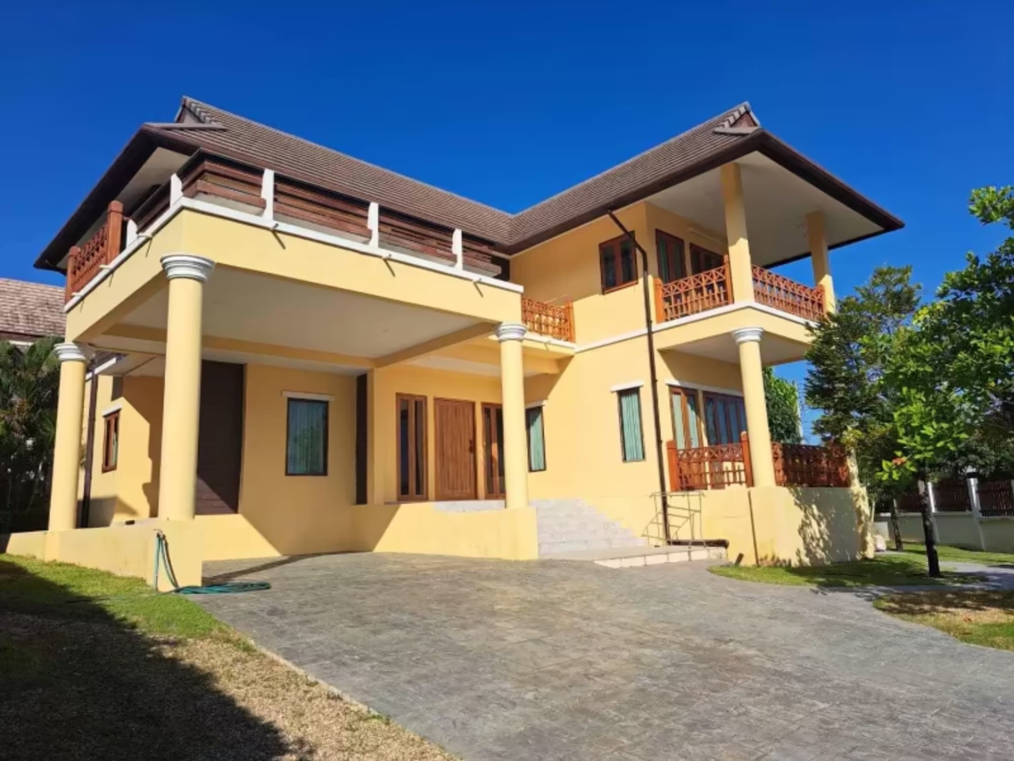 3 Bedroom House - Image 8