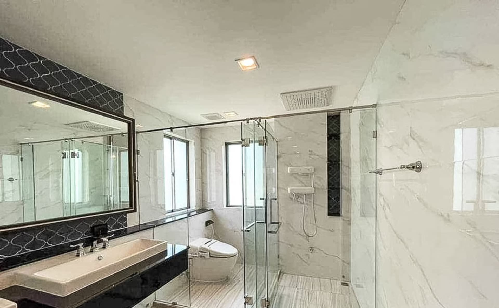 3 Bedroom House - Image 9