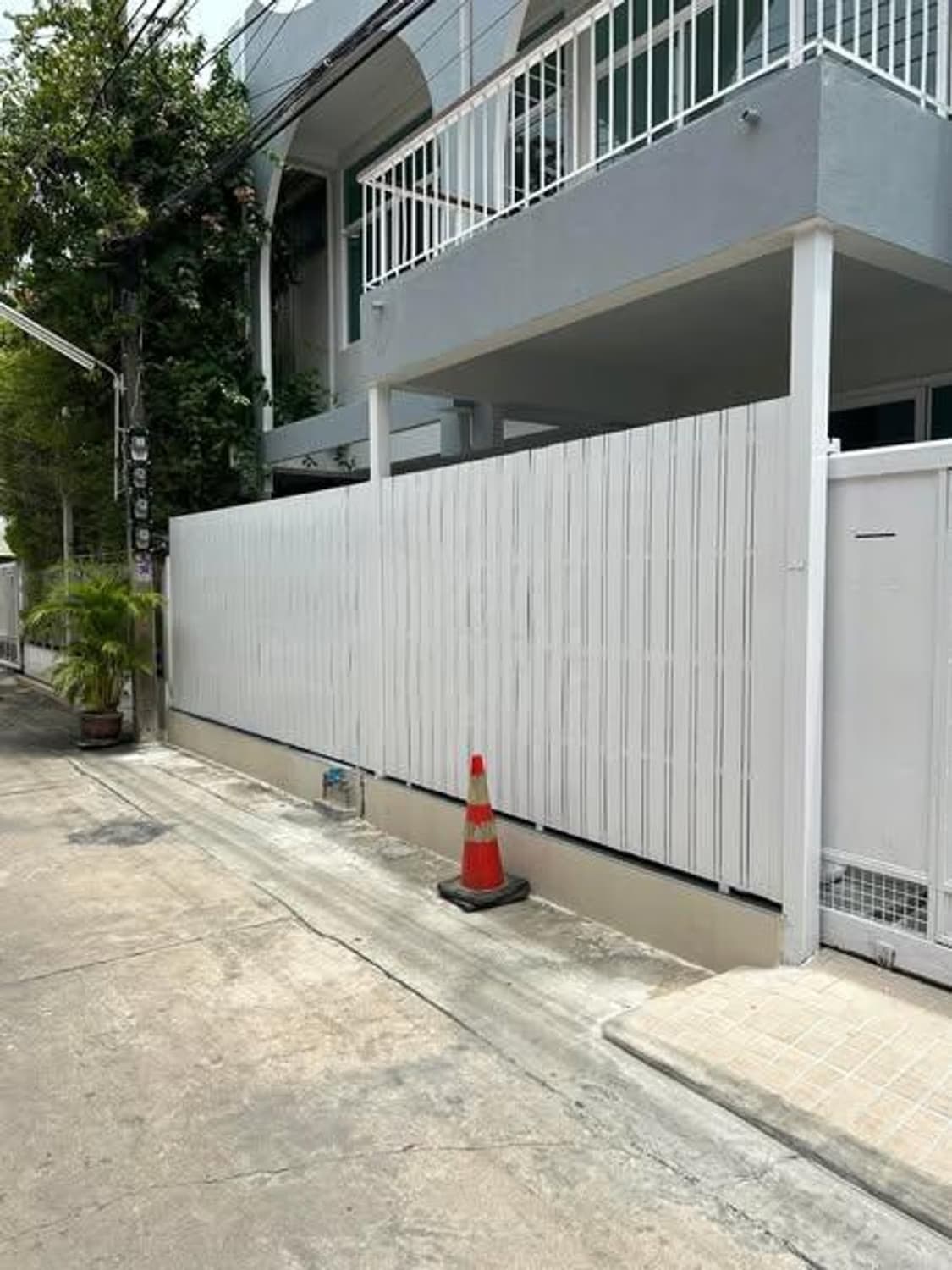 3 Bedroom House - Image 8