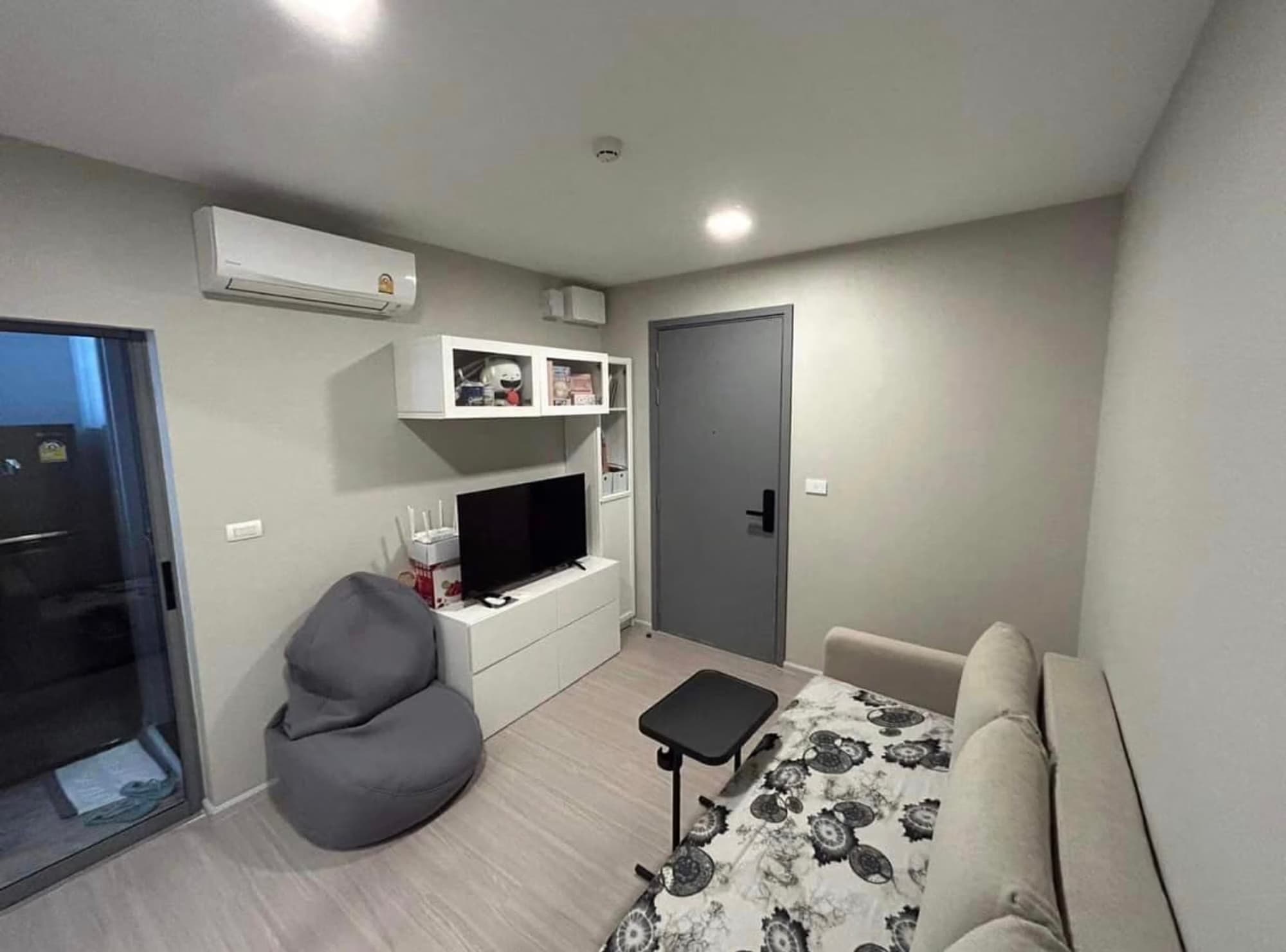  - Image 1