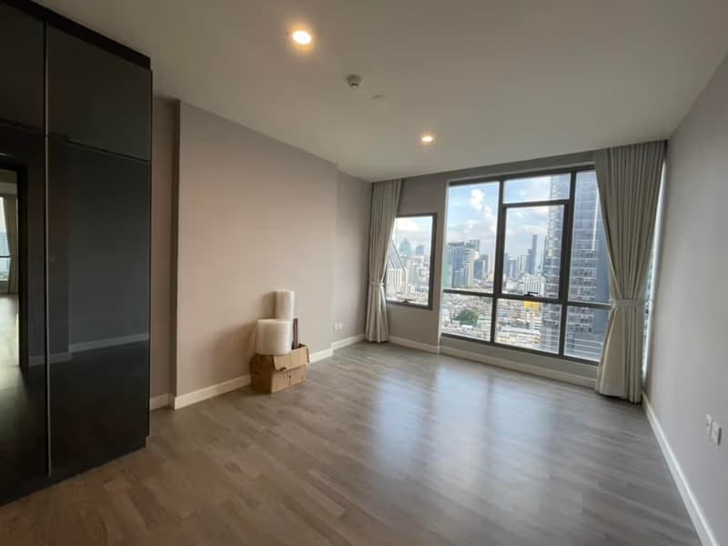 2 Bed Condo for Sale in Pathum Wan