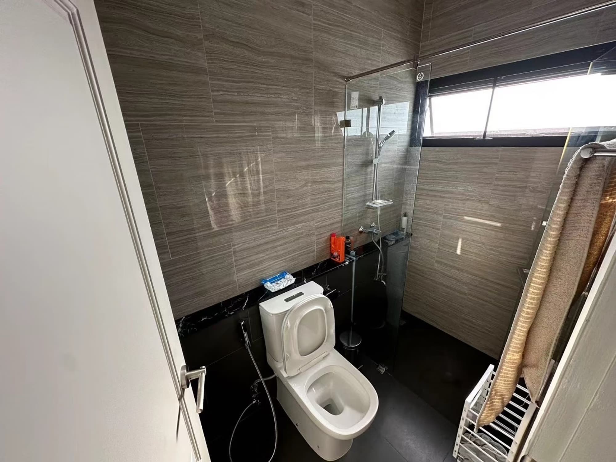 3 Bed House for Rent in San Sai - Image 12