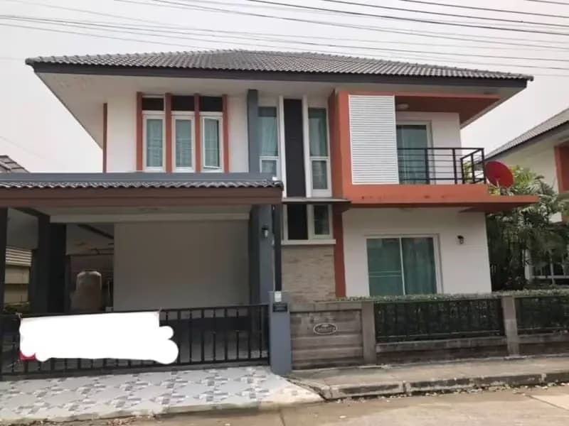4 Bedroom House