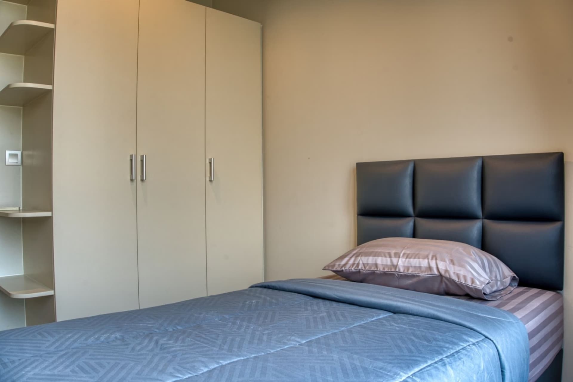 2 Bed Condo for Rent in Khlong Toei - Image 10