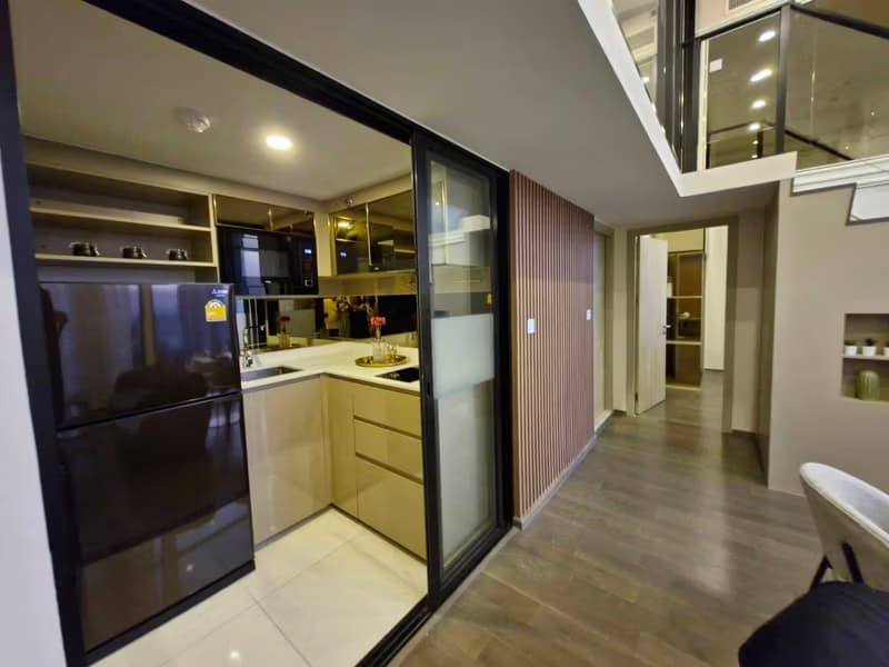 2 Bed Condo for Sale in Ratchathewi
