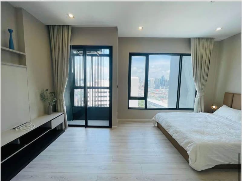 Studio Condo for Sale in Ratchathewi