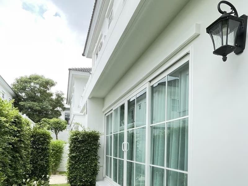 3 Bed House for Rent in Bang Phli