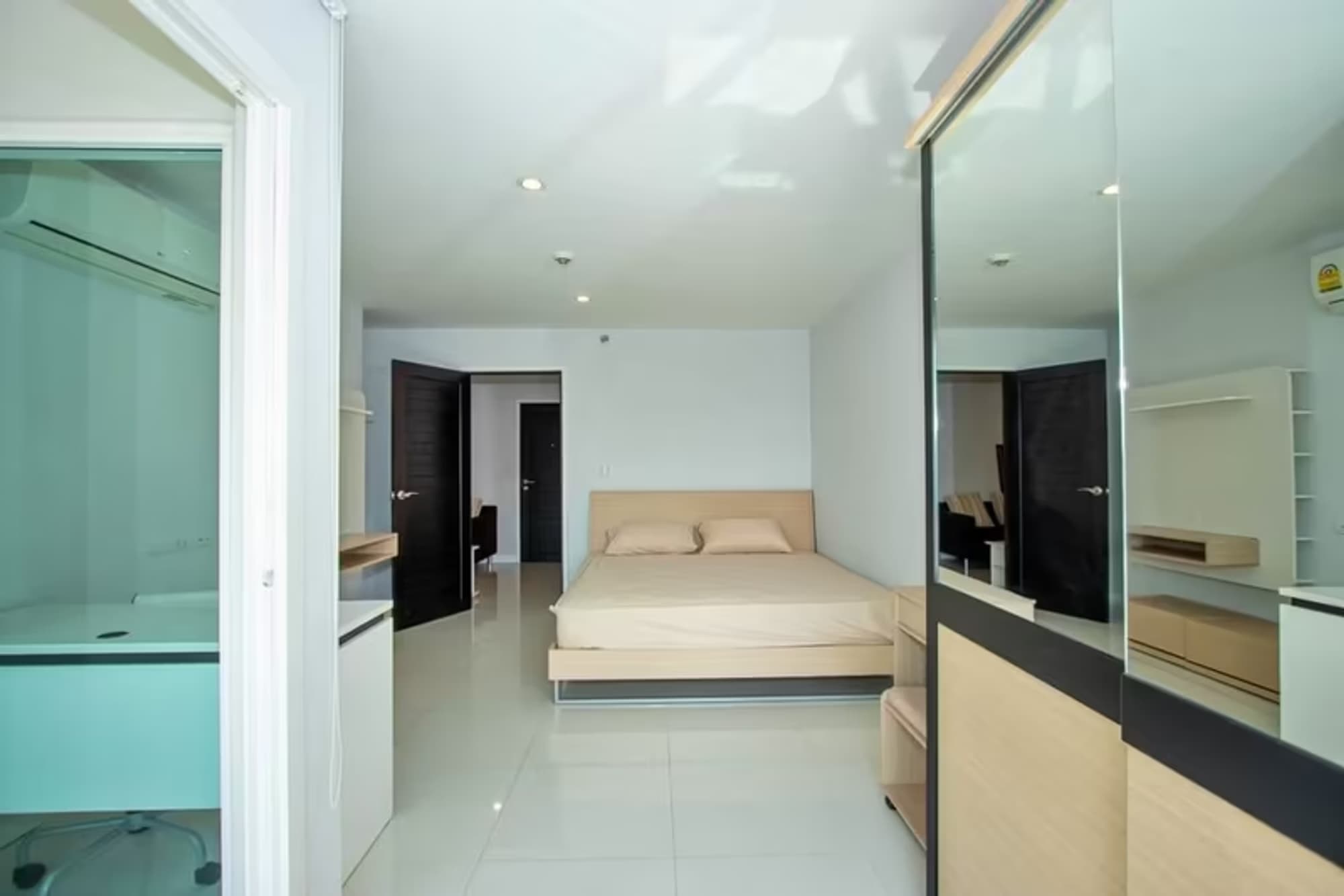  - Image 4