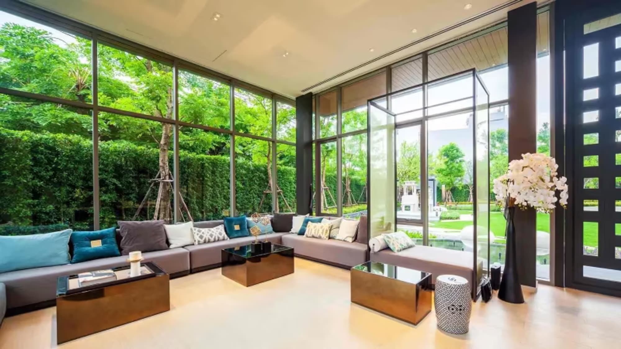 2 Bedroom Condo - Image 1