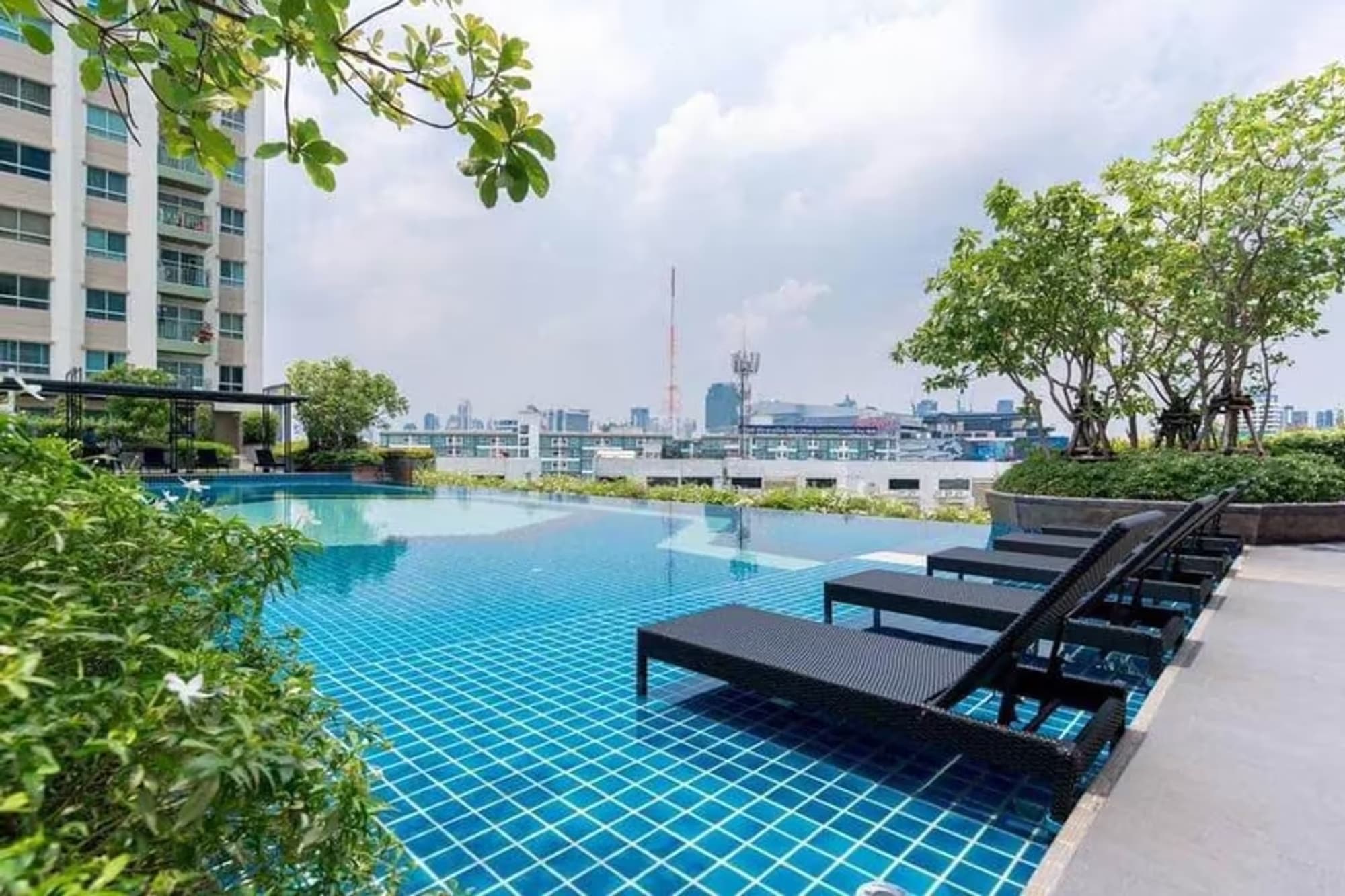 1 Bedroom Condo - Image 5